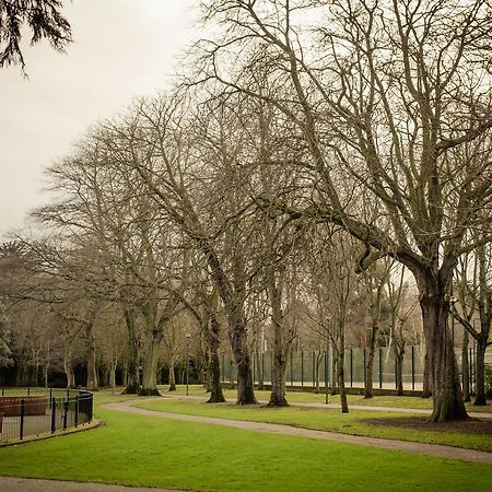 Dcu Larkfield Lejlighed Dublin Eksteriør billede