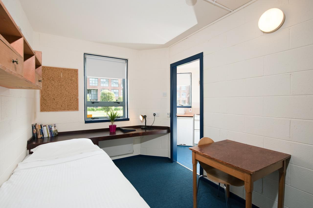 Dcu Larkfield Lejlighed Dublin Eksteriør billede